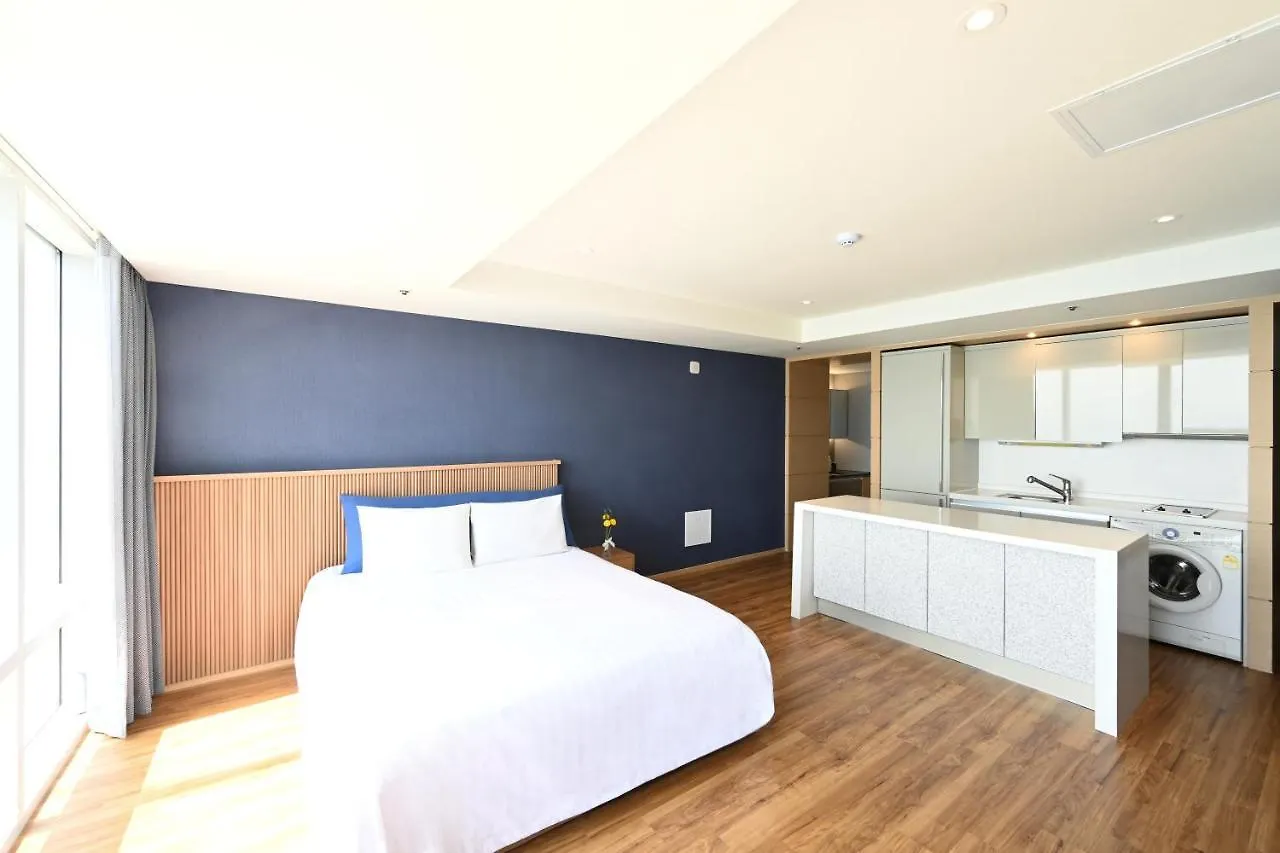 Kolon Seacloud Hotel Busan 4*,