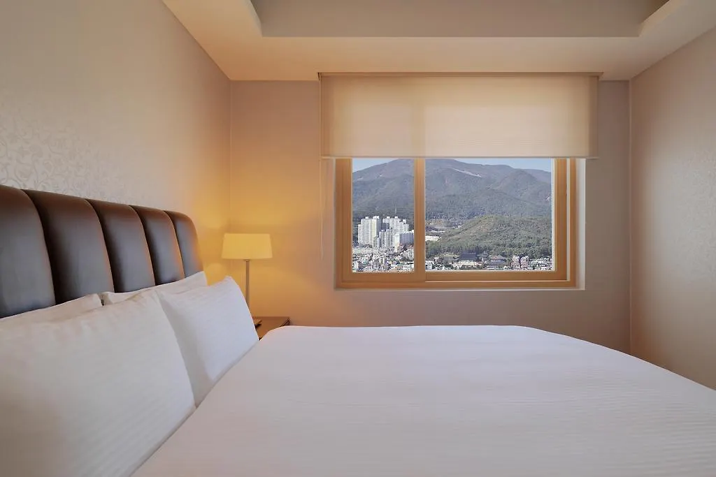 Kolon Seacloud Hotel Пусан