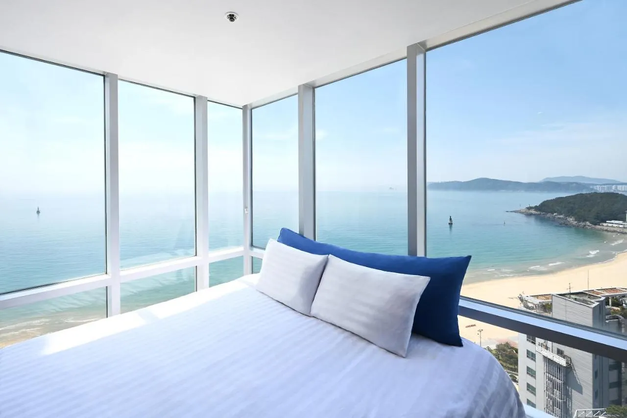 Kolon Seacloud Hotel Пусан