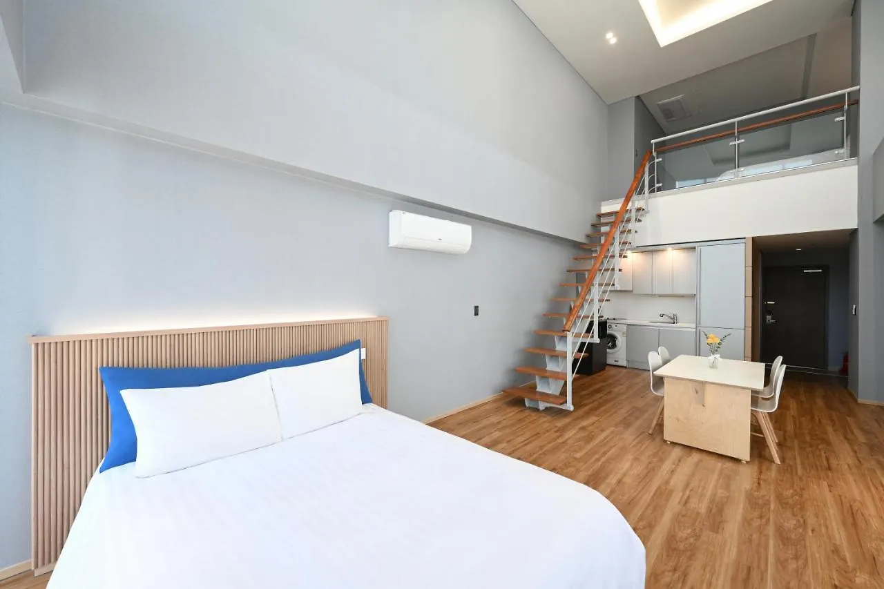 Kolon Seacloud Hotel Пусан 4*,  Южная Корея